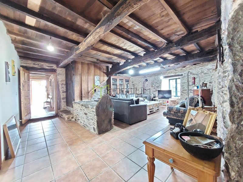 Foto 856d82a4-1b76-4666-adbc-4b382a97f9df. Casa amb calefacció aparcament a Pino (O)