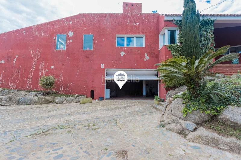 Foto 00d74836-13c2-45c7-8756-045120c073b1. Chalet avec chauffage parking piscine dans Urbanitzacions Mataró