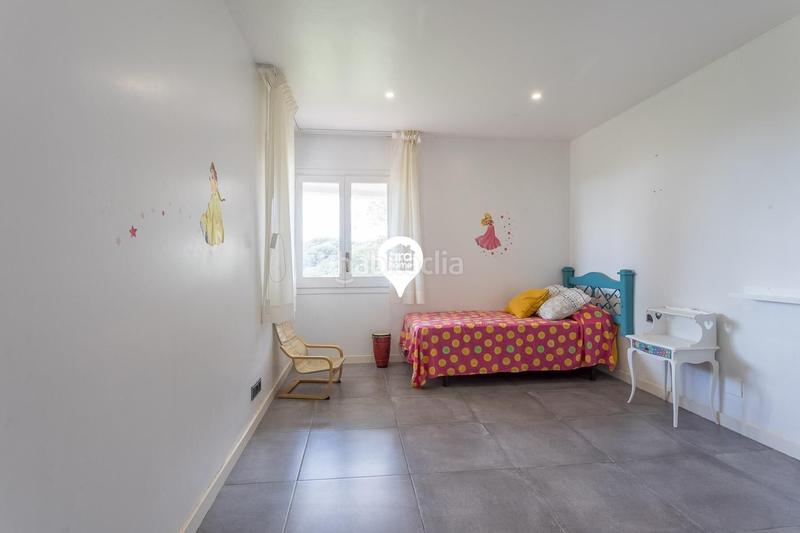 Foto f8596060-b129-4992-a4c8-d3dc2b51279a. Chalet avec chauffage parking piscine dans Urbanitzacions Mataró