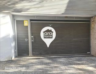 Autoparkplatz  Carrer de jaume comas i jo. Plaza de parquing c�moda