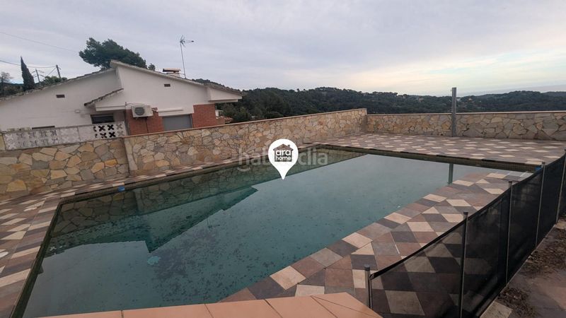 Foto 864a9a9f-ed71-4ce9-a801-732bbdf224f5. Xalet amb aparcament piscina a Sant Cebrià de Vallalta