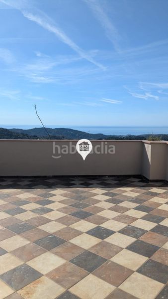 Foto f8101449-7cb3-4326-a9c6-4c72d3e07e21. Xalet amb aparcament piscina a Sant Cebrià de Vallalta