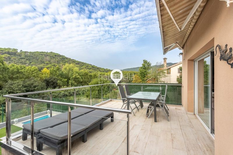 Foto 1f032df8-1d0a-4e9c-8342-12db01f3e292. Xalet amb aparcament piscina a Dosrius poble Dosrius