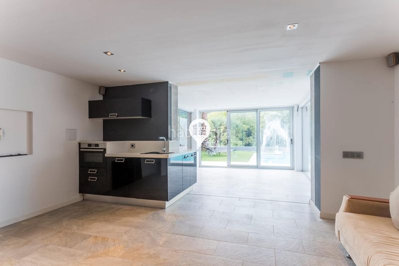 Foto b85d9850-8e78-4dba-a460-9f7d5126a608. Xalet amb aparcament piscina a Dosrius poble Dosrius