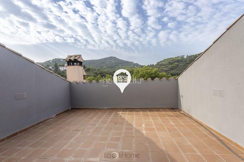 Foto c47f4f08-e49e-450b-88e3-78b179eec454. Xalet amb aparcament piscina a Dosrius poble Dosrius