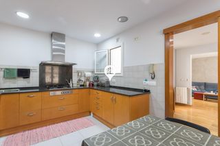 Piso en Rocafonda. Espacio, luz e impecable