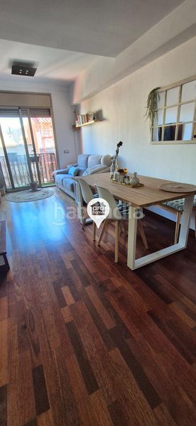 Foto 3723fcb7-2aa3-45c9-a824-b9564dd6fb85. Àtic amb calefacció a Centre Mataró