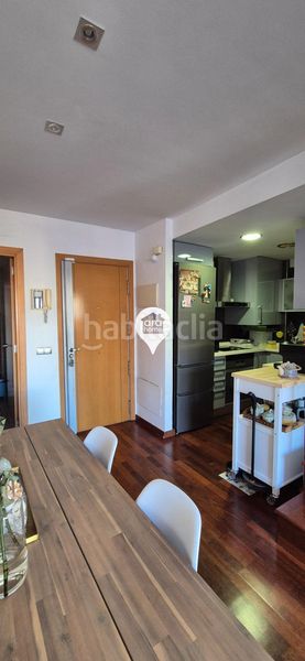 Foto a200ca23-d4a7-43e2-8a58-3b78e4ed2b13. Àtic amb calefacció a Centre Mataró