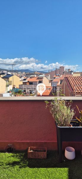 Foto b52ed97d-3d1b-45a7-adc7-b3c69c7f3baa. Àtic amb calefacció a Centre Mataró