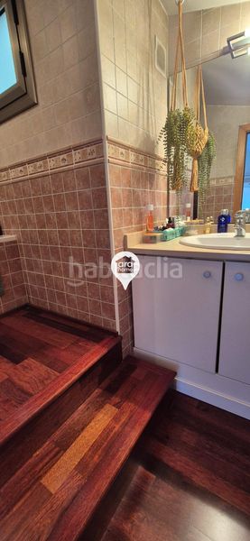 Foto c85e2a25-4366-4063-b26e-c96c4586e9b5. Àtic amb calefacció a Centre Mataró