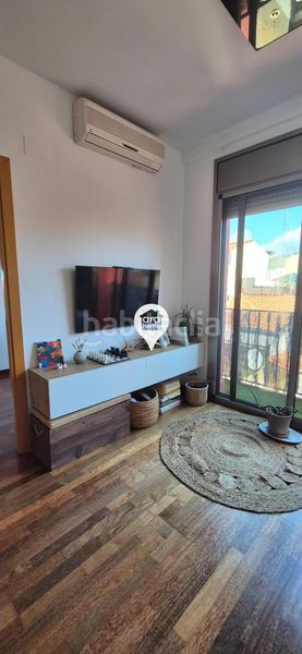 Foto f1443208-8779-47bb-90e6-7f96c7b3d180. Àtic amb calefacció a Centre Mataró