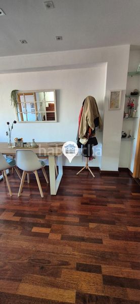 Foto f4e26037-d803-4ad5-bbd3-6d6971926444. Àtic amb calefacció a Centre Mataró