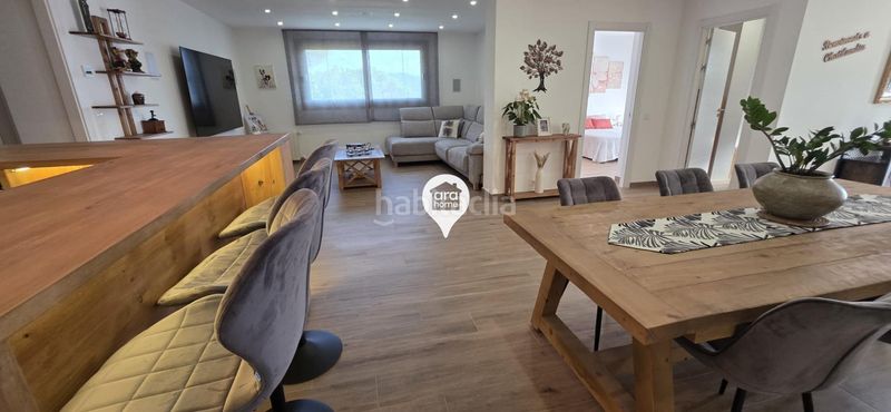 Foto 86c26627-116b-42b0-a148-43f2ef19c1fc. Chalet con riscaldamento parcheggio in Urbanitzacions Argentona