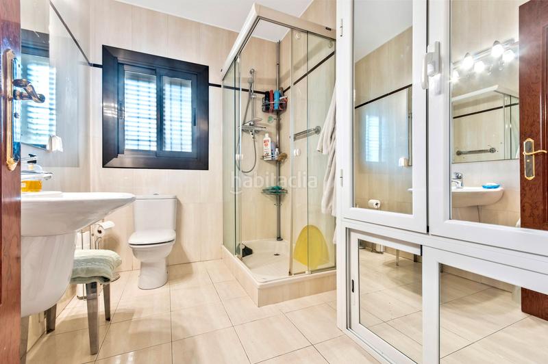 Foto e2da18e0-a2e4-477a-968a-f55c910195ce. Chalet avec cheminée chauffage parking dans Sector Est Premià de Mar