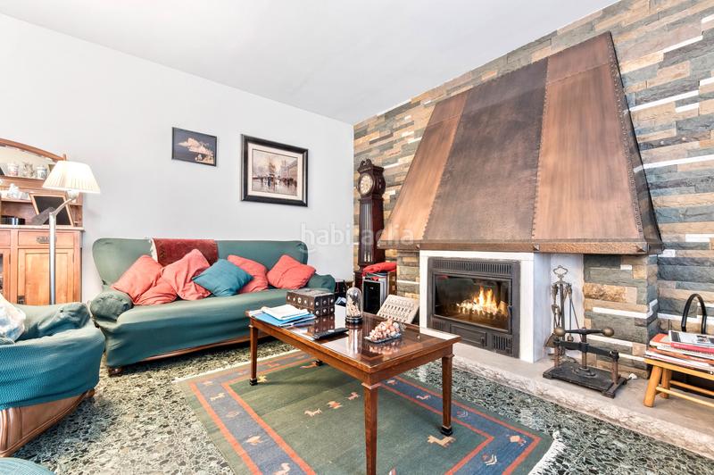 Foto ea548748-7d1b-42c8-8ec1-86a35abaa702. Chalet avec cheminée chauffage parking dans Sector Est Premià de Mar