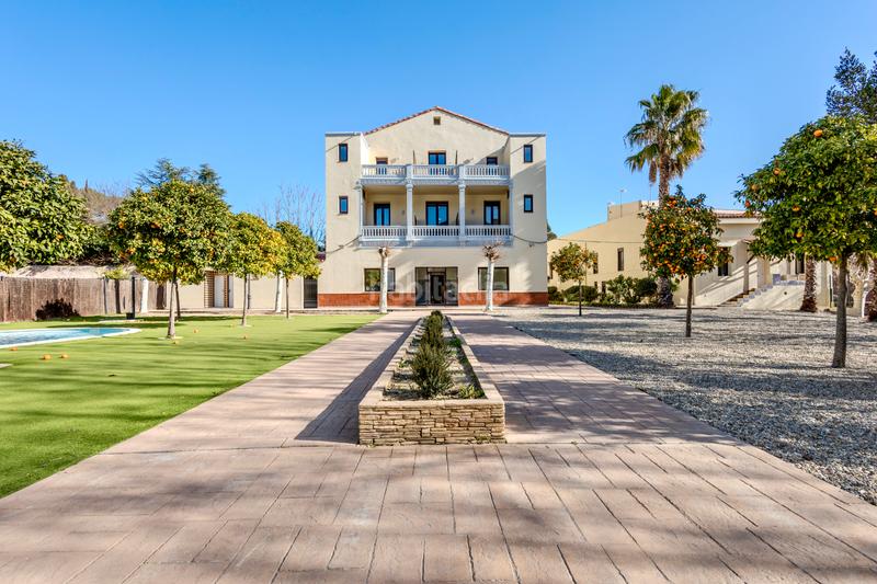 Foto 7e0b2869-5480-4be9-8864-7d58e5875602. Chalet inigualable finca en Nucli Urbà Argentona