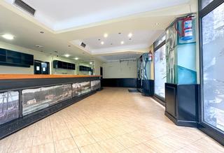 Local commercial  Plaza arakistain plaza