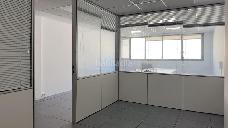 Foto a867f0a5-f6ca-4068-8728-24b8e15eac75. Büro mit heizung parking in Hernani