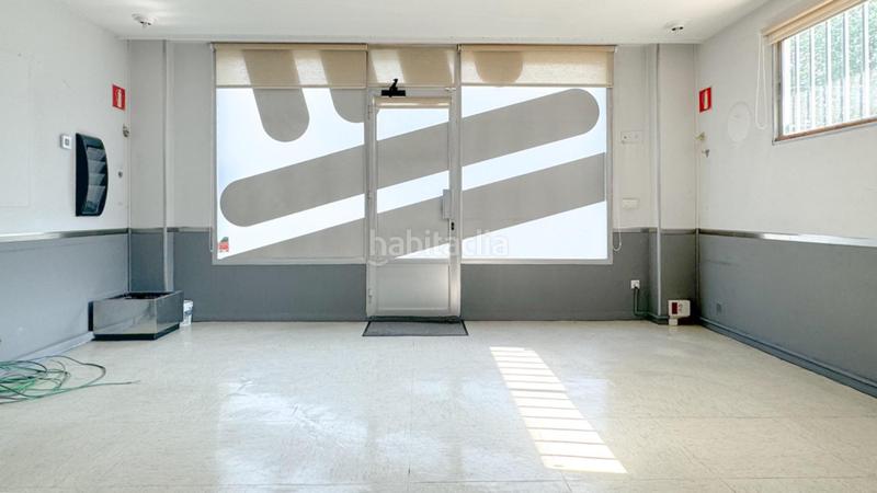 Foto d0063b05-80a0-41e6-8fd8-ded32ab33cba. Local comercial a Ibaeta Donostia - San Sebastián