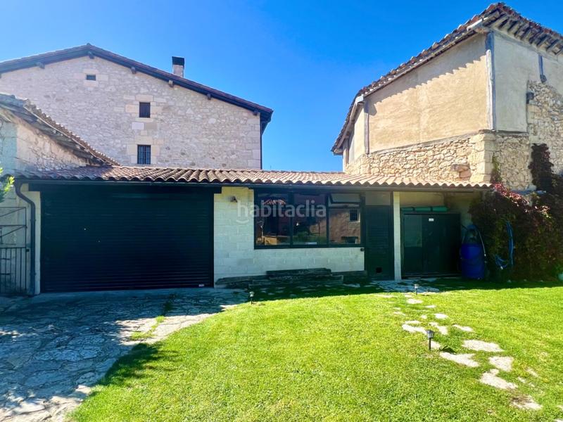 Foto 9f282736-1dca-4e8f-b48f-7f6df4c25229. Reihenhaus mit heizung parking pool in Condado de Treviño