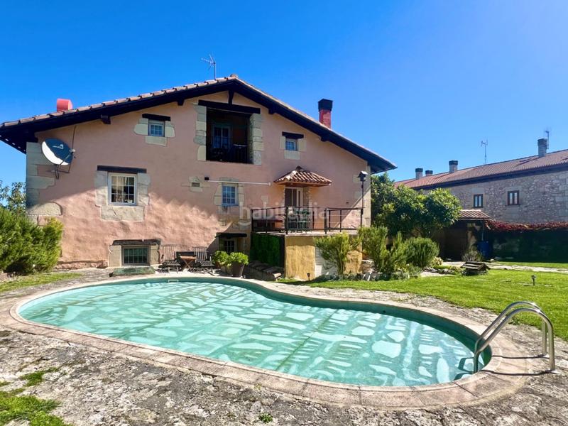 Foto e11197af-d0c5-48a6-898a-a6049de4998a. Reihenhaus mit heizung parking pool in Condado de Treviño