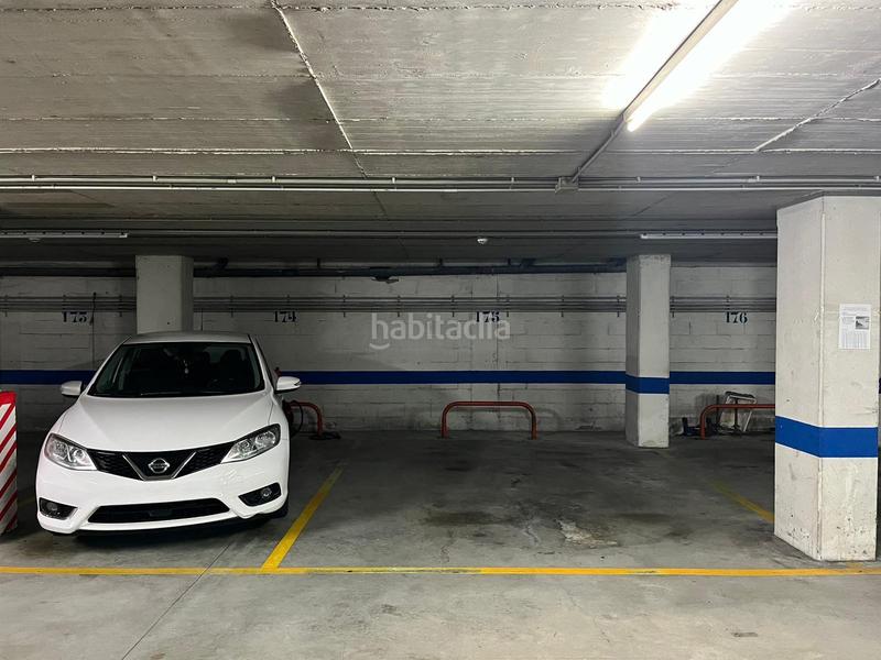 Foto b367baa4-ae21-4695-800f-9a21c979febf. Car parking in Egia Donostia - San Sebastián