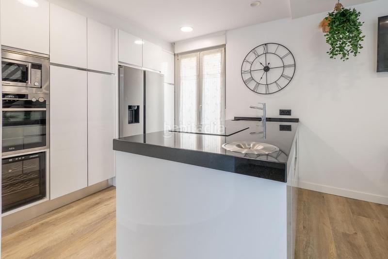 Foto b17e7852-b167-4f46-833b-60e622234797. Casa a schiera con riscaldamento parcheggio in Altza Donostia - San Sebastián