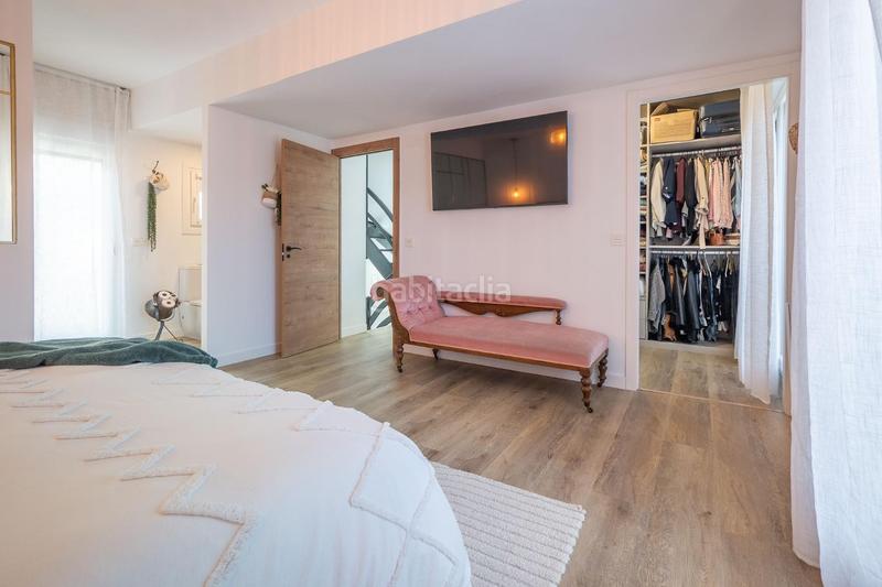 Foto a57fa3cb-61c7-4916-aafb-61621f8bdda0. Semi detached house with heating parking in Altza Donostia - San Sebastián