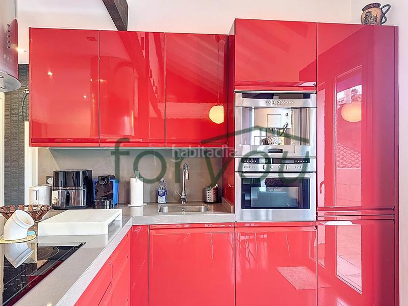 Foto 0f0828b8-d188-4d5b-b64b-72f87ff5d943. Attico con riscaldamento in Parte Vieja Donostia - San Sebastián