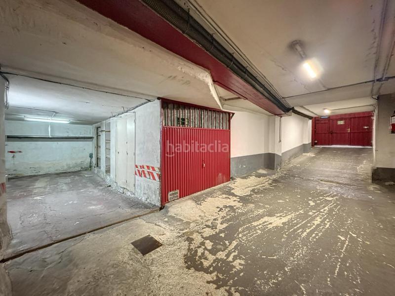 Foto 6902244a-0d78-42e0-bb34-3e54c723e22c. Autoparkplatz in Egia Donostia - San Sebastián