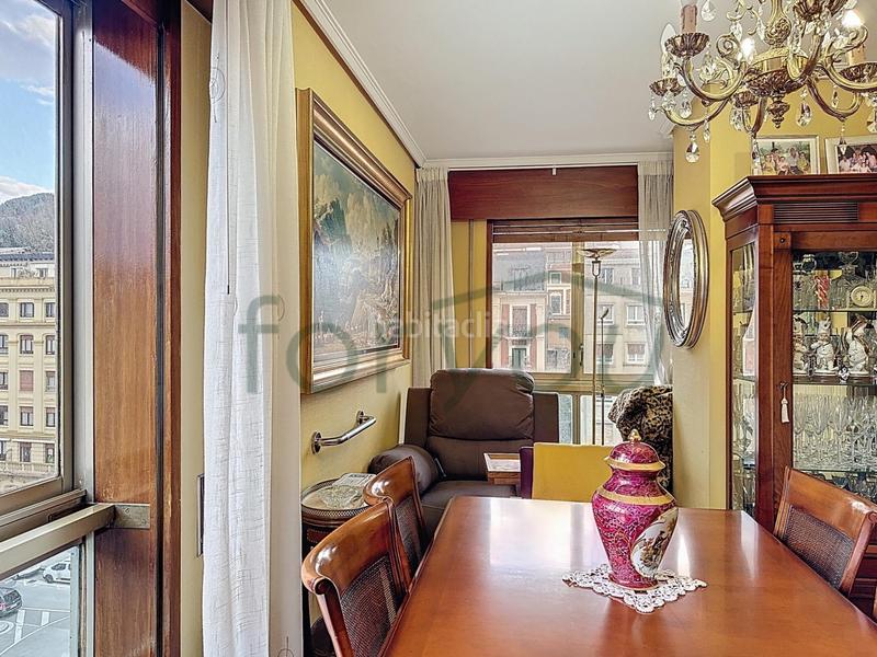 Foto 44b58eef-052f-417a-a8e3-5584f1c18c9d. Etagenwohnung mit heizung in Egia Donostia - San Sebastián