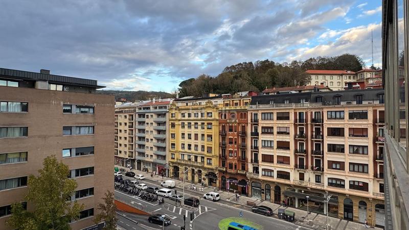 Foto 8fbda641-ec6b-4e74-b6ee-376346727f62. Etagenwohnung mit heizung in Egia Donostia - San Sebastián