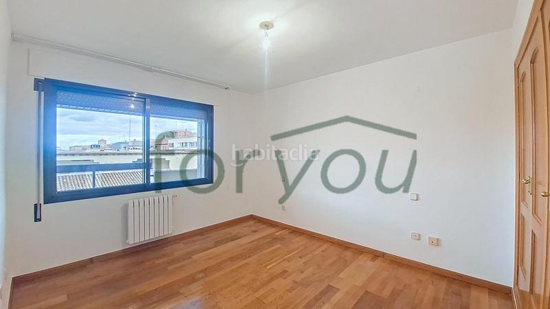 Foto 6a6c3f4d-f499-4db5-a7b5-6d447482d370. Alquiler piso descubre tu nuevo hogar en Universidad San Francisco Zaragoza