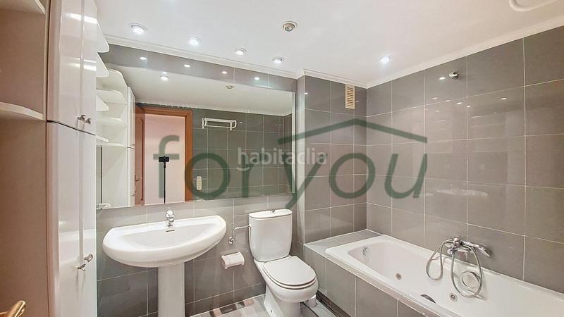 Foto b27ba4ac-b96e-4b17-8002-9dd19dbb6075. Location appartement avec chauffage parking dans Universidad San Francisco Zaragoza