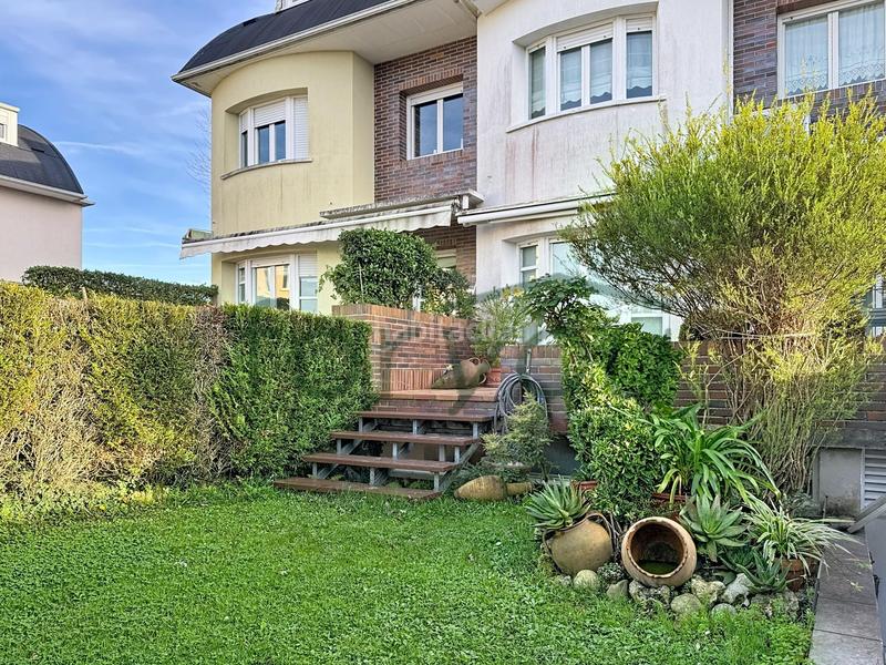 Foto 40c0236c-b203-43df-9a00-ad334244fe8e. Maison jumelée avec chauffage parking piscine dans Lasarte - Oria