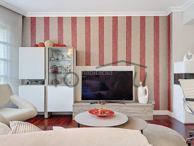 Foto 5e12e454-e67b-44e5-b38f-fb988e86adce. Maison jumelée avec chauffage parking piscine dans Lasarte - Oria