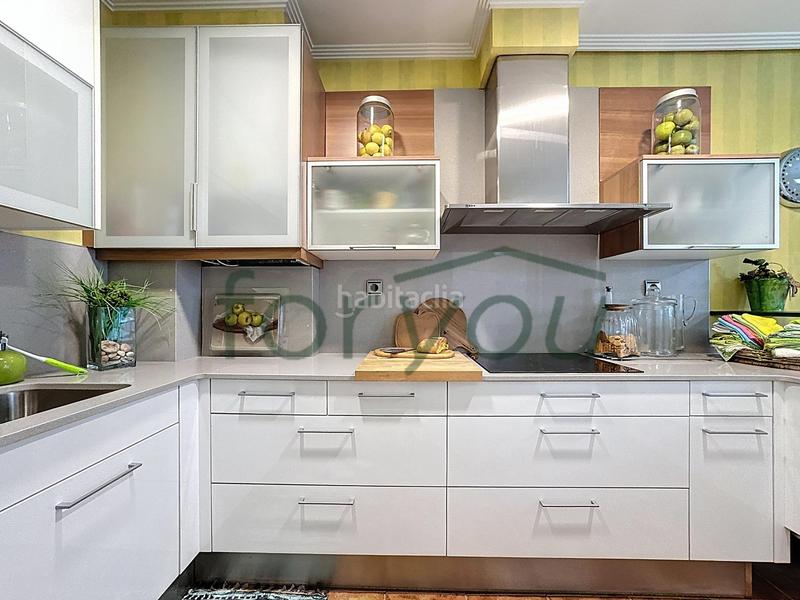 Foto b29c0598-5535-42cf-baa4-f2dd08babb3d. Maison jumelée avec chauffage parking piscine dans Lasarte - Oria