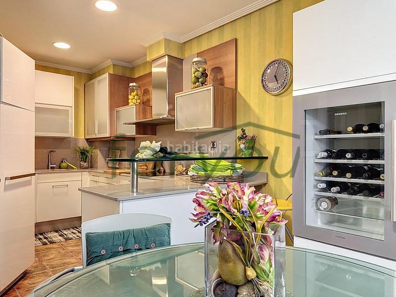 Foto e2840fca-2dfc-4abb-8bab-dd8f4cd764fc. Maison jumelée avec chauffage parking piscine dans Lasarte - Oria