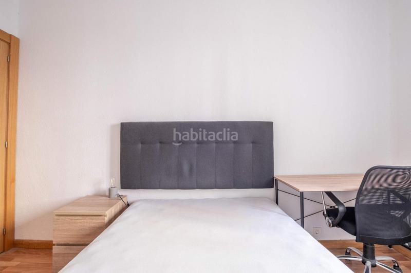 Foto 656274e1-1400-4d84-9f14-413a7c7c33a8. Flat with heating in Ciudad Jardín - Parque Roma Zaragoza