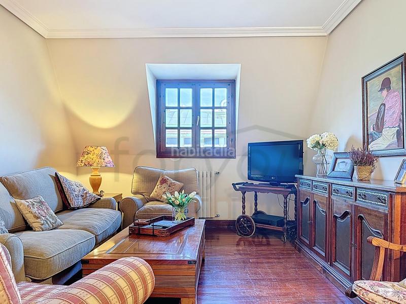 Foto 3fa0c178-23e3-47dc-9fec-c4a83ea7d49b. Flat with heating in Área Romántica Donostia - San Sebastián