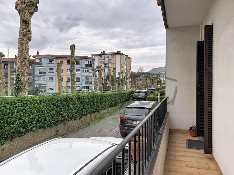 Foto 372d9a20-0709-424c-9651-2868a2f9d235. Flat with heating parking in Hernani