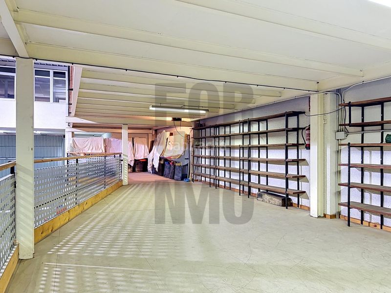 Foto a4c2947f-97c3-4c23-b1a3-86aa6c5d8edb. Nau industrial a Oiartzun
