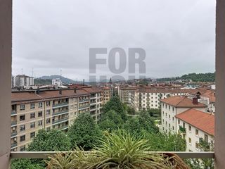 Pis  Barrio alaberga. Un piso con vistas de las que no te cansas en errenteria