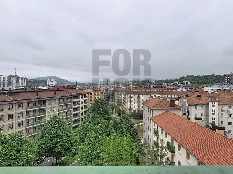 Foto 399efbdb-8d8e-4e41-87cc-cd40a0bf54ea. Pis amb calefacció a Capuchinos - Galtzaraborda Errenteria