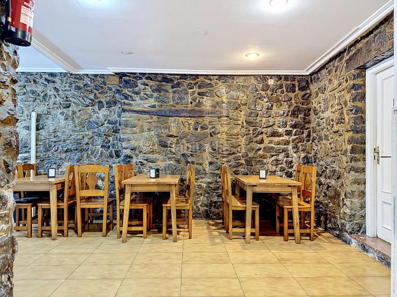 Foto d4eaca8f-a314-45ef-9e0a-9fb55625537c. Local comercial a Hernani