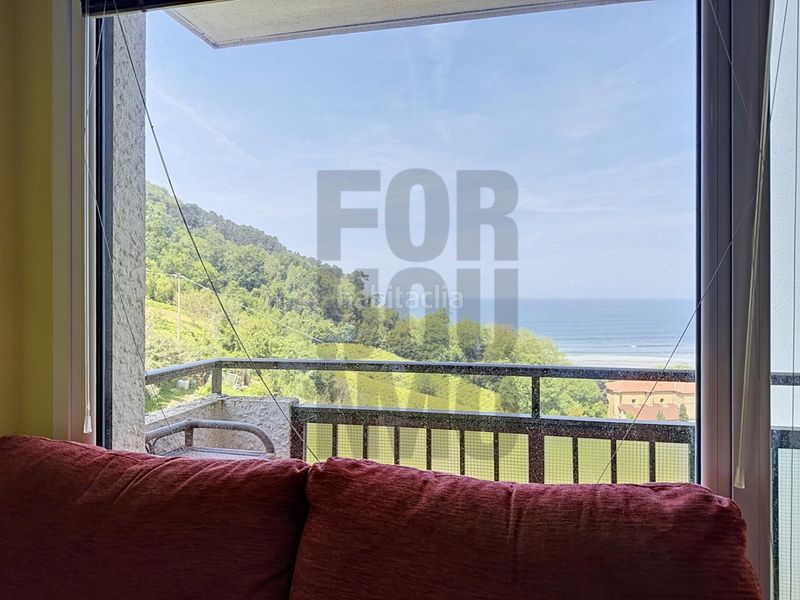 Foto a9ca4ef9-1523-4f81-b56f-d987a08d10f7. Pis a Zarautz