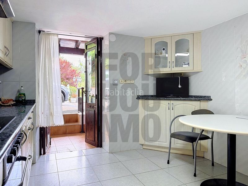 Foto 9e586f88-7676-4840-9abd-c957b0c9ba9d. Casa amb aparcament a Hernani