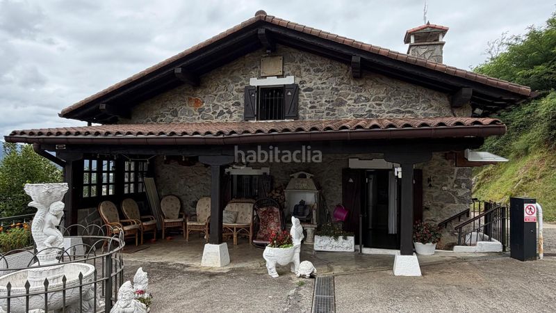 Foto bb268ffc-e2b4-4216-b157-6d066dd5fa60. Casa amb aparcament a Hernani