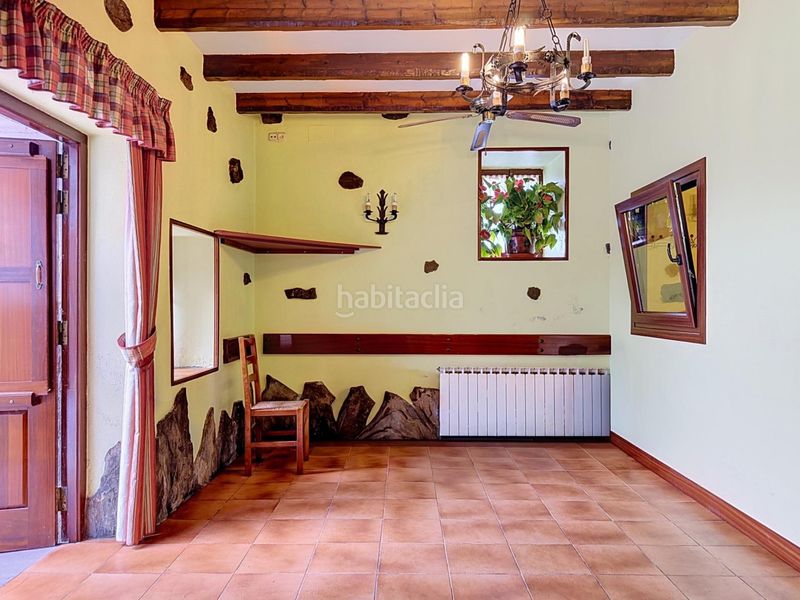 Foto 6333e240-ce23-421e-940c-4955c5b89a00. Casa amb calefacció aparcament a Hernani