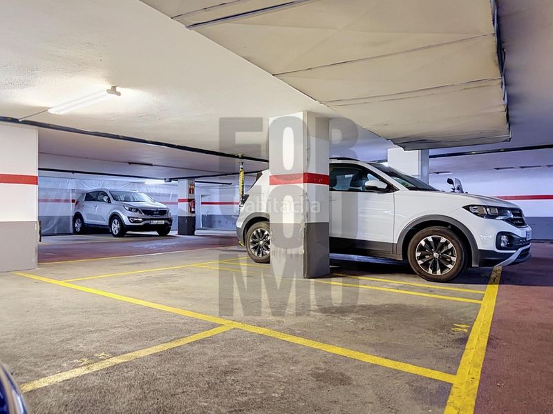 Foto d829d2cf-2d5c-4d8e-8310-1c0a0cd83919. Parking coche garaje en Gros san sebastián donostia en Donostia - San Sebastián